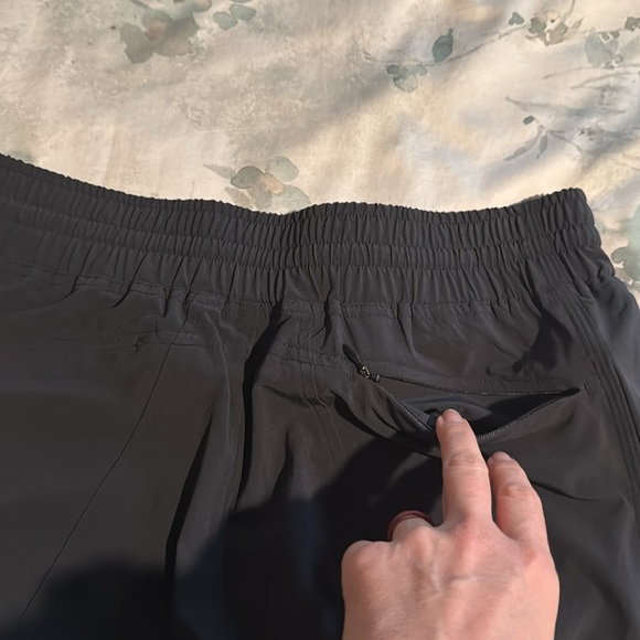 NWOT Athleta La Viva Capri Crop pant - Picture 9 of 10